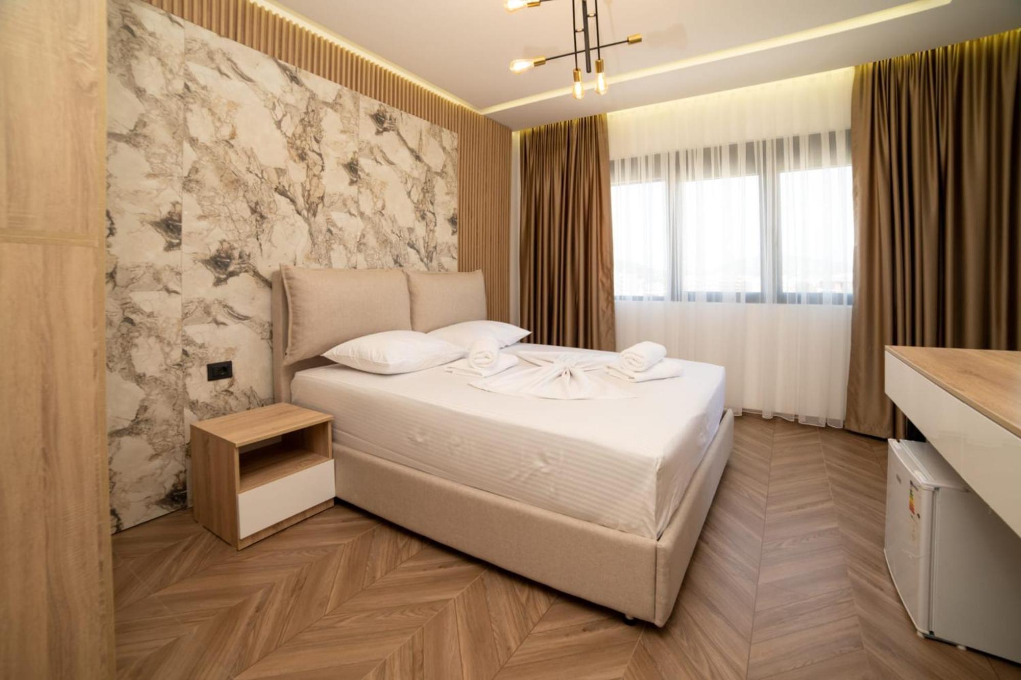Akar Hotel Ulcinj Exterior photo